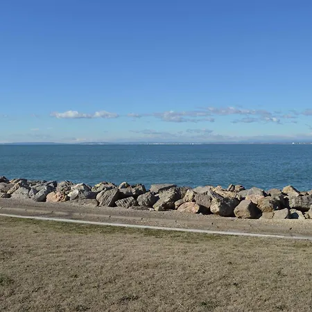 2 Pieces Avec Terrasse Et Parking A Port Camargue - 6 Couchages, Appontement Inclus - Fr-1-250-231 Apartment Le Grau-du-Roi